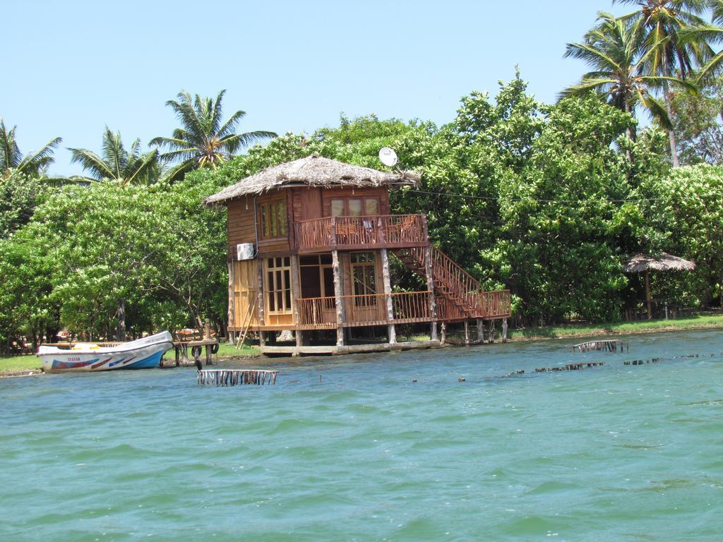 Lord Of The Forest Hotel Batticaloa Exterior photo